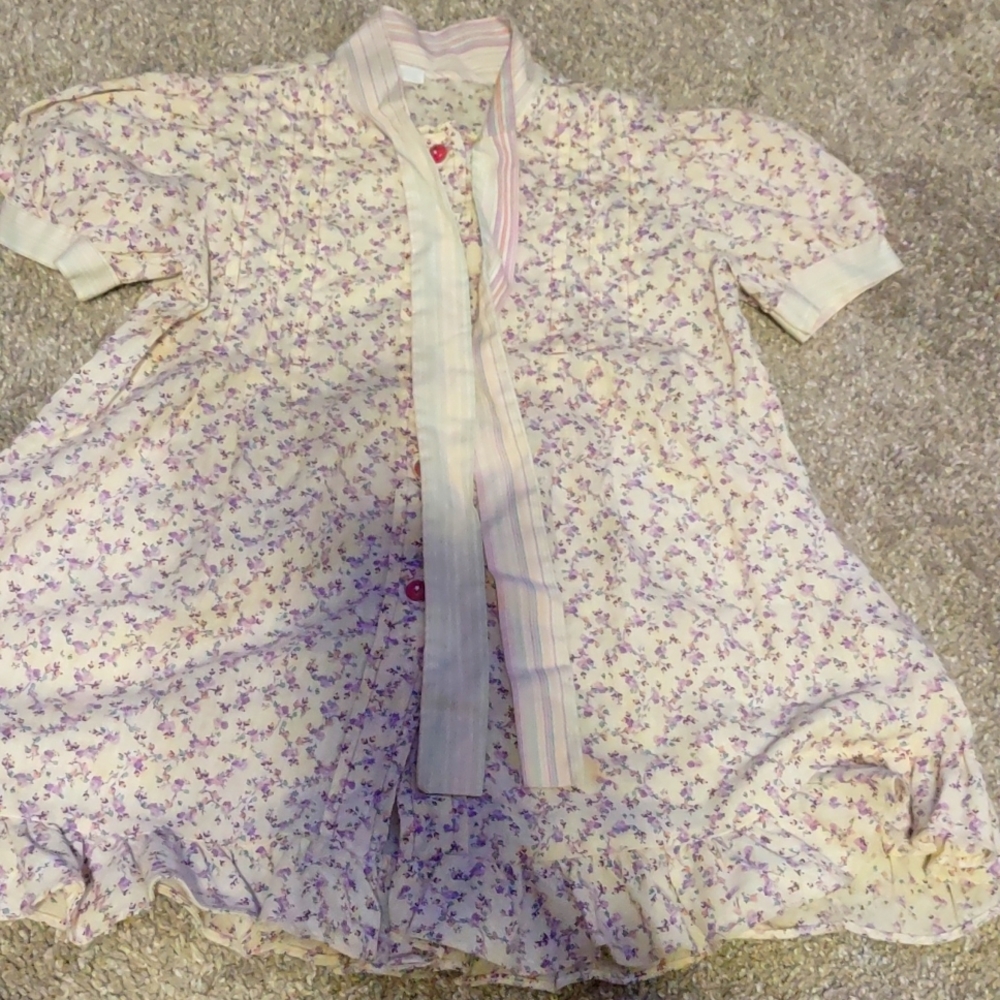 Vintage girls dress